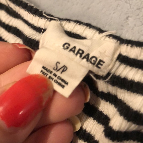 (s) long sleeve b&w from garage - Picture 2 of 2